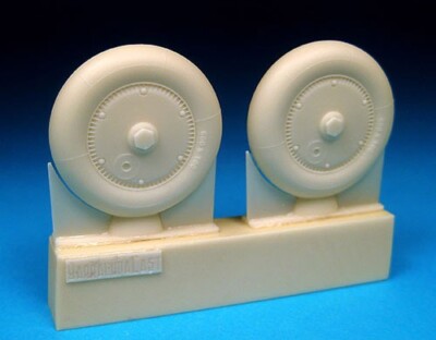 Barracuda Studios (BR-32071) 1:32 Bf-109 G Wheels Ribbed Hub/Smooth Tire