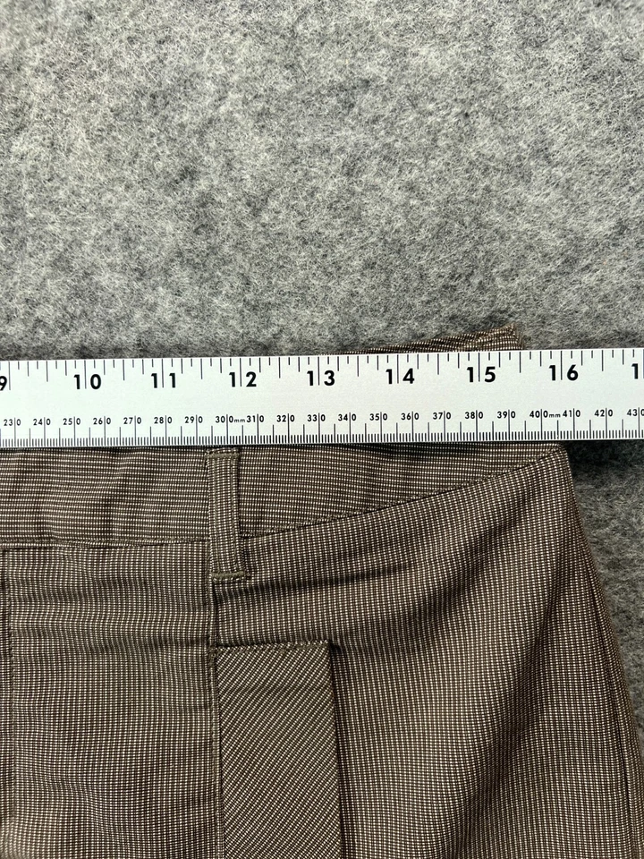 Daisy Fuentes Moda Shorts Womens 8 Brown Pinstripe Chino Cuffed Casual - Image 2 of 4