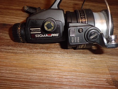Vintage SHAKESPEARE Sigma Pro 050 Spinning Reel made in Japan- 2300 Series - Picture 6 of 10