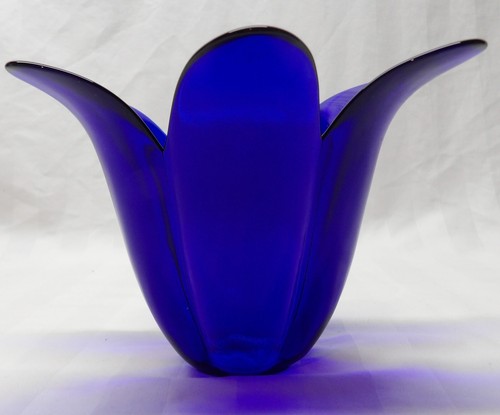 Jarrón/soporte para velas Studio Nova flor de vidrio azul cobalto Portugal - Imagen 3 de 6