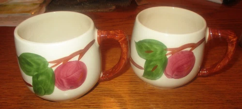 PAIR - Uncommon Vintage Franciscan Apple 2 3/4" Mugs Cups USA Oval Shaped EUC!
