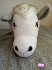 Alpaca/Llama trophy head plushy￼  10 " Inc