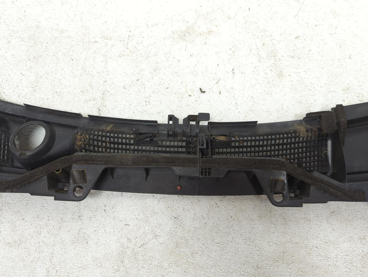 2008-2013 Infiniti G37 Windshield Cowl Vent Panel 66862-Jk61a | eBay