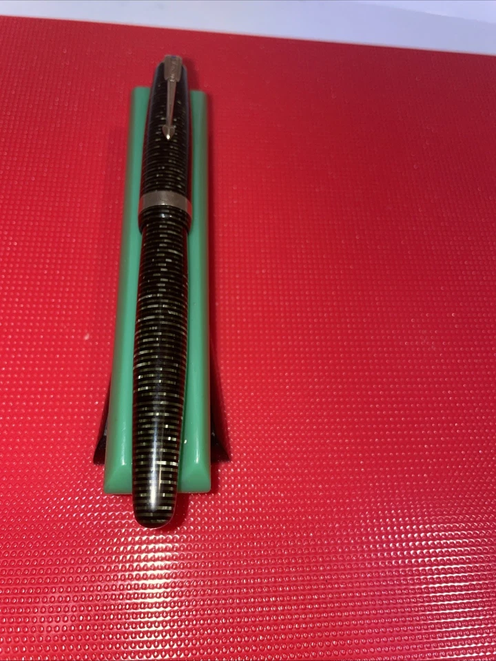 1945 Parker VACUMATIC Emerald Green Major Fountain Pen W/GT Restored Blue Diamo - Image 2 of 4