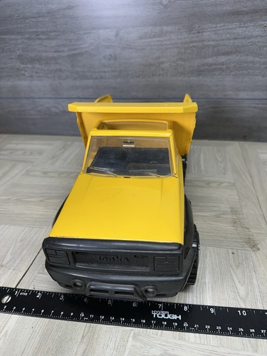 Vintage 2001 Tonka 13.5" Mighty Dump Truck Pressed Steel Light Play Yellow - Picture 6 of 16