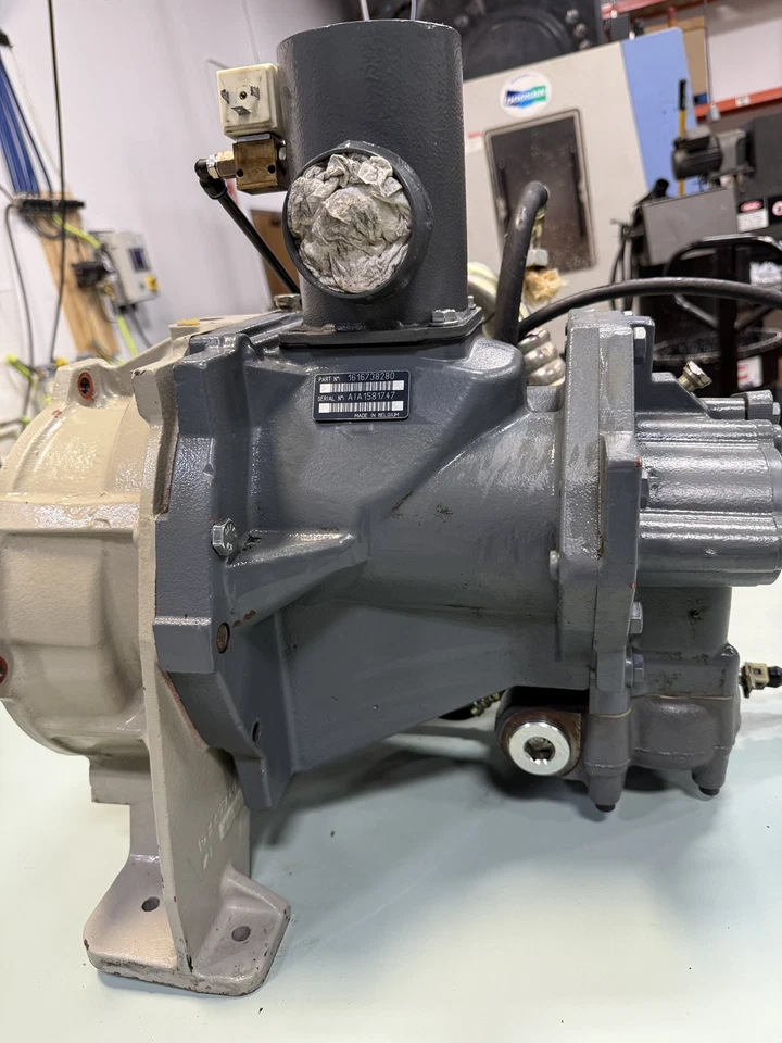 Air End 1616738280 1616738290 Atlas Copco Compresor de aire Compresor de tornillo usado Foto 3 de 4