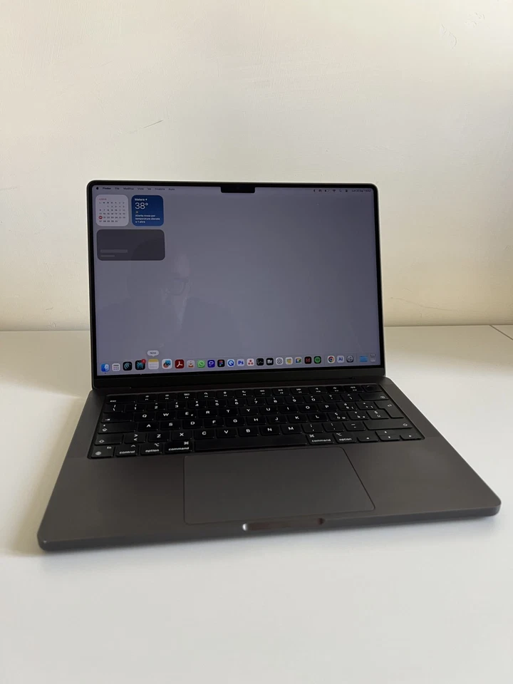 Apple MacBook Pro 14" M3 Pro · 18GB · 1TB, foto 3 di 5