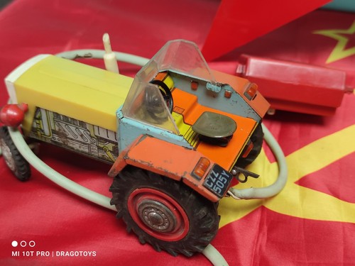 VINTAGE TRACTOR 'TYTAN' SF 8421 TIN TOY CZZ 505Y POLAND 1960 BATTERY OPERATED - Picture 6 of 24