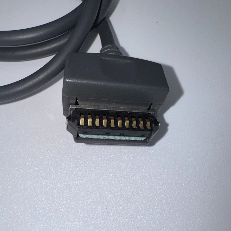 Belkin Palm III, VII HotSync Cable: F3X1051-03, Syncs Data for Palm PDAs - Image 3 of 4