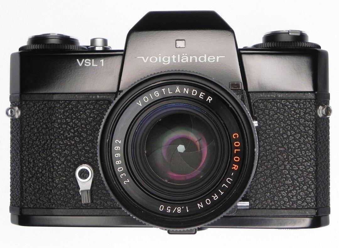 Voigtlander Black VSL1 TM with mm f1.8 Color Ultron M mount