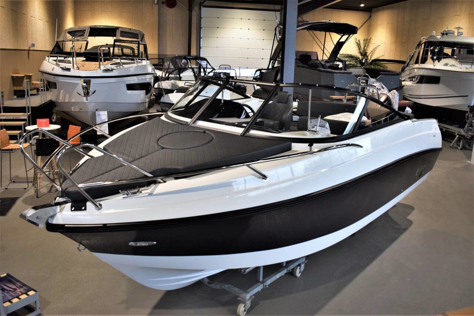 Motorbåd Coaster 600 DC BLUEBAY EDITION m... køb i Kommune