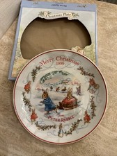 Wedgwood Peter Rabbit 1999 8 inch Christmas Plate Beatrix Potter - Boxed New