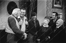 8b20-17038 Lorne Greene Dan Blocker Michael Landon Pernell Roberts guest stars T