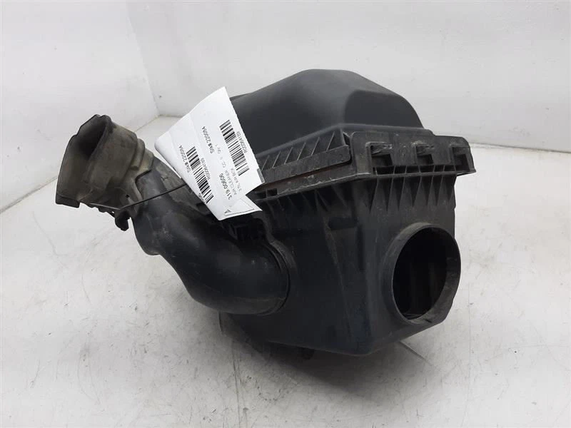 Air Cleaner 07-10 Ford Edge 7T4Z9600A - Image 2 of 4