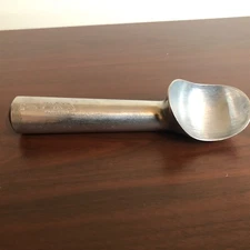 Vintage ZEROLL Roll Dippers Ice Cream Scoop No.16 Made in Maumee, Ohio