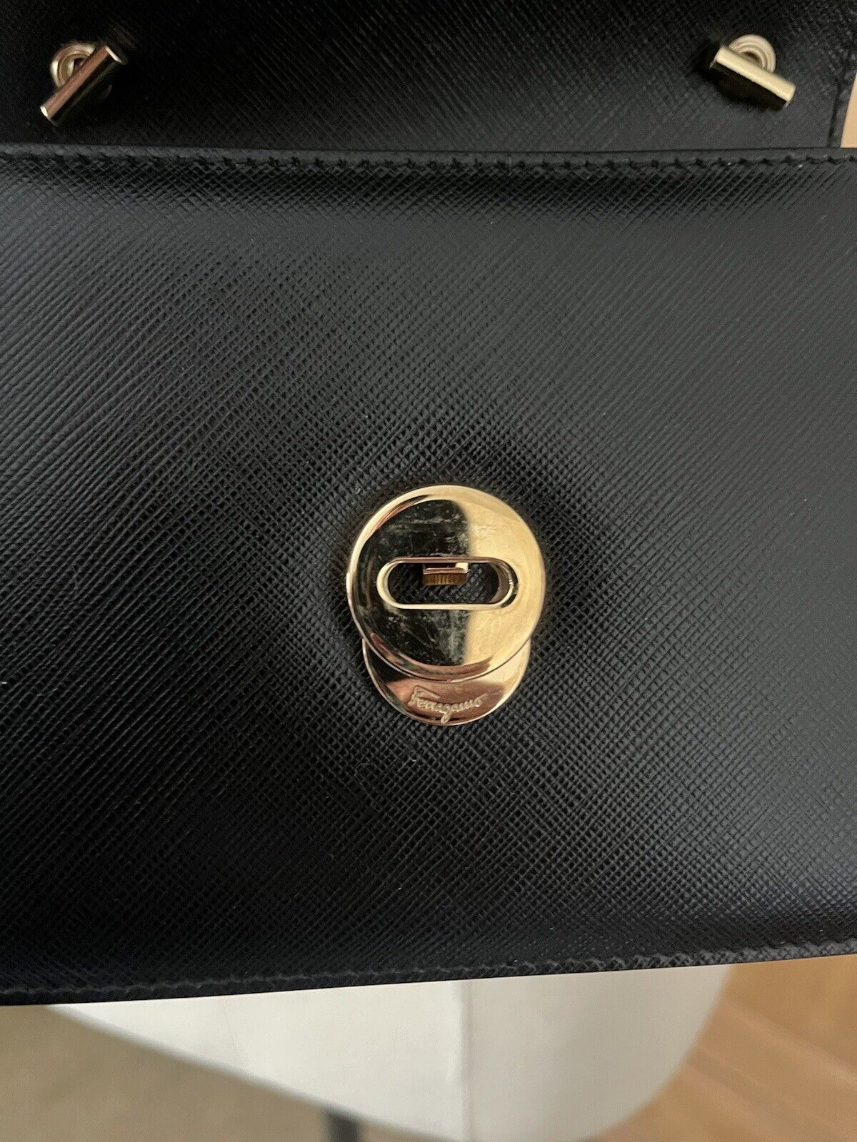 Foto 9 di 21