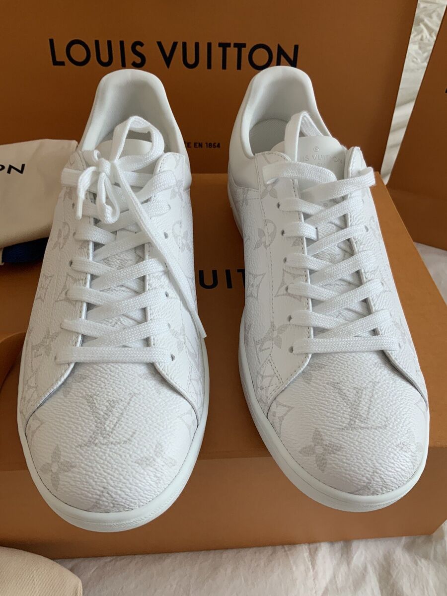 louis-vuitton LUXEMBOURG SNEAKER ￼￼ White with gray monogram sol out US 10