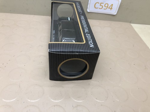 1:43 Diecast Presidential Edition Luxury 2009 Presidential Limousine In Box - Picture 7 of 11