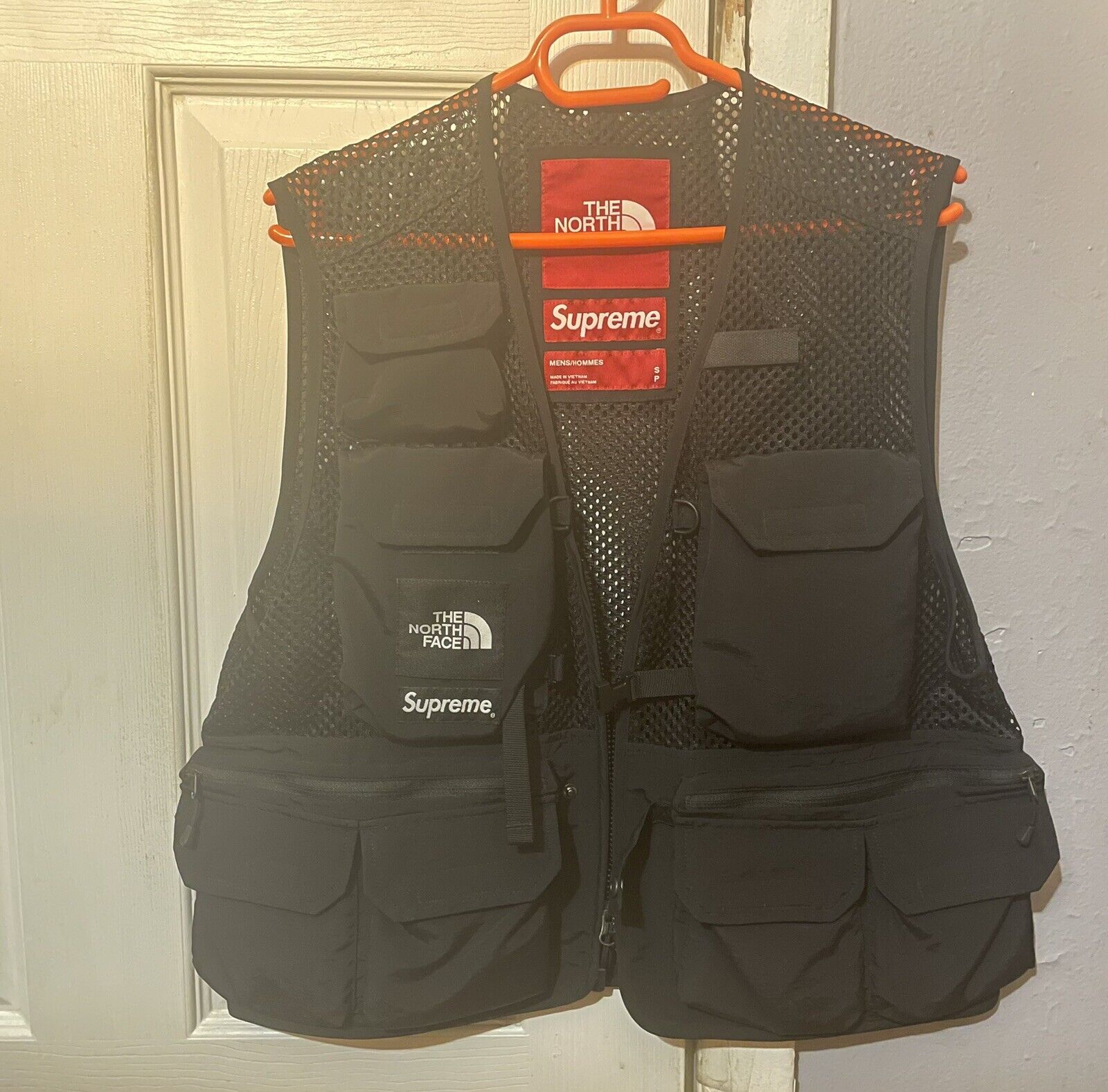 the north face × supreme cargo vest