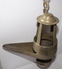 ancienne lampe à huile, fin XVlll début XIXème complète, bronze, 12 cm de long