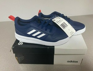 boys navy tennis shoes