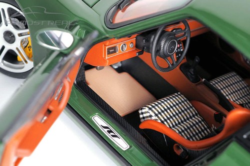 Almost-Real 2018 Porsche 911 RUF SCR Coupe Irish Green 1:18 w/ FULL Openings - Picture 9 of 15