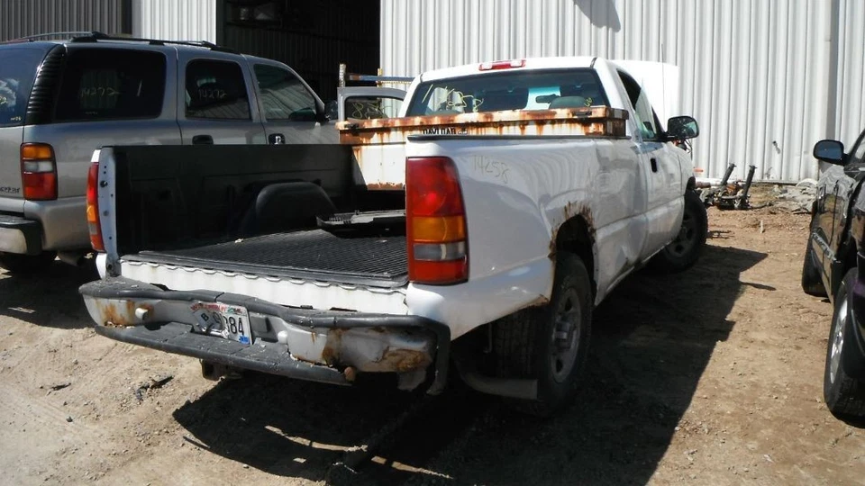 Radiator ID 15193112 Fits 99-04 SIERRA 1500 PICKUP 1130339 Foto 2 de 4