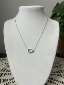 Sterling Silver Dainty Teardrop Necklace 