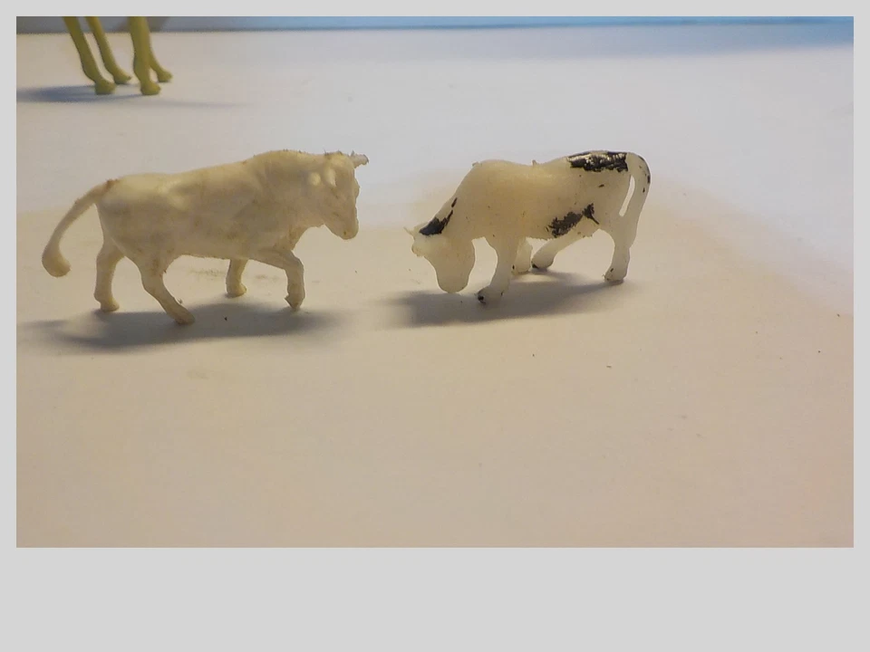 Ho Lot Of 9 Used Animals Elephants Rhinos Girafe Bull & Cow - Image 4 of 4