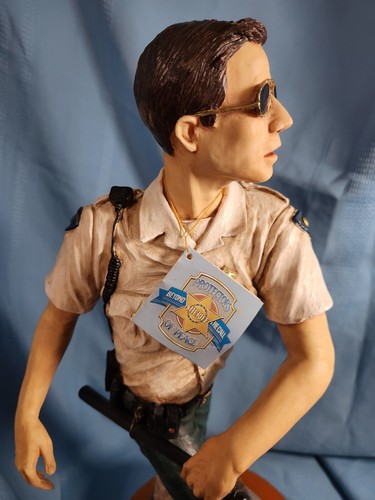 1999 Vanmark “Keeping the Peace” Police Sheriff Statue LARGE 20” LIMITED EDITION - Picture 9 of 24