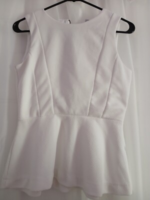 h m  white top women small