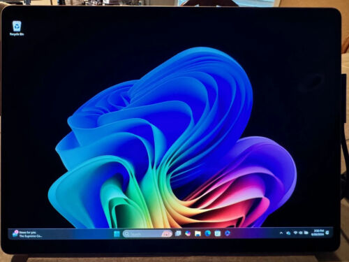 Microsoft Surface Pro Copilot+ PC Touch 13" OLED Snapdragon X Elite 32GB 1TB - Picture 7 of 7
