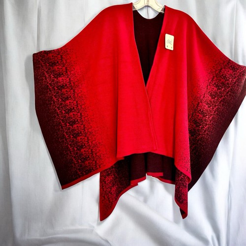 Soft & Cozy Wool Hand-knitted Poncho Reversible open style Red & Black S0000096 - Picture 4 of 15