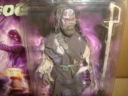 NECA 8" CLOTHED ACTION FIGURE THE FOG CAPTAIN BLAKE NECA 2018 - Picture 2 of 8