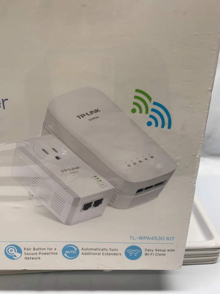 TP-LINK AV500 Powerline Edition AC750 Wi-Fi Starter Extender TL-WPA4530 KIT*New - Image 2 of 4