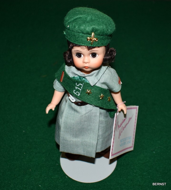 1992 LIMITED EDITION MADAME ALEXANDER 8