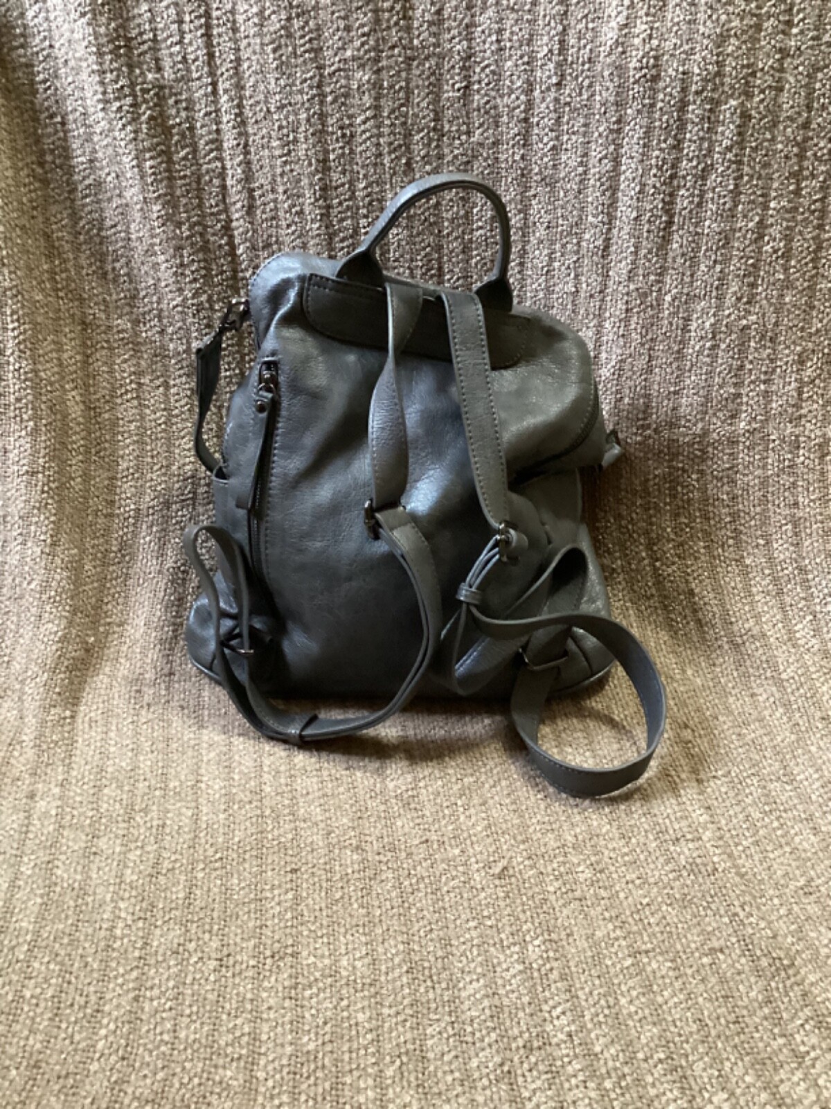 CONVERTIBLE BACKPACK - image 2