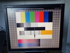 Samsung SyncMaster 930bf 19 Zoll Monitor mit Standfuß Schwarz/Silber