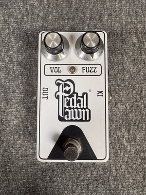 Pedal Pawn Fuzz Effects Pedal Analog Electric Guitar White Square Face