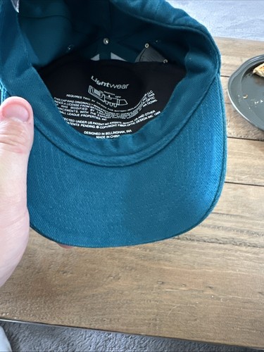 NFL Philadelphia Eagles Velour Light Up Logo Adjustable Back Hat Cap Adult - Picture 4 of 6