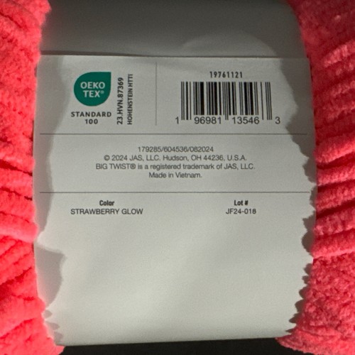 Joann Big Twist POSH Yarn Strawberry Glow Pink, NEW, Discontinued - Picture 5 of 5
