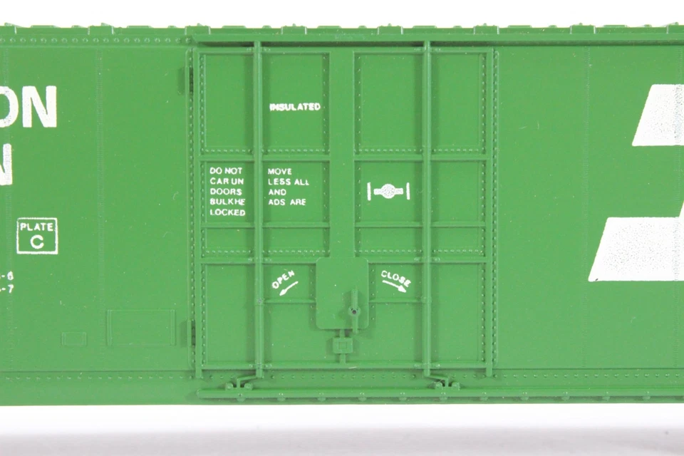 HO Roundhouse Burlington Northern 50 ft Hi-Cube Plug-Door Box Car Excelente Foto 3 de 4