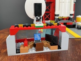 LEGO City (3368) Space Centre - 100% complete