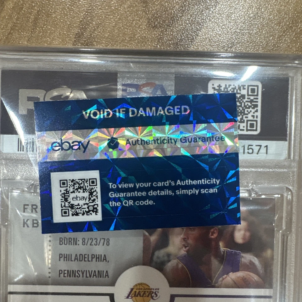 2005 UD NBA Reflections - Fabric Reflections Swatch - Kobe Bryant PSA 9 - Image 3 of 4