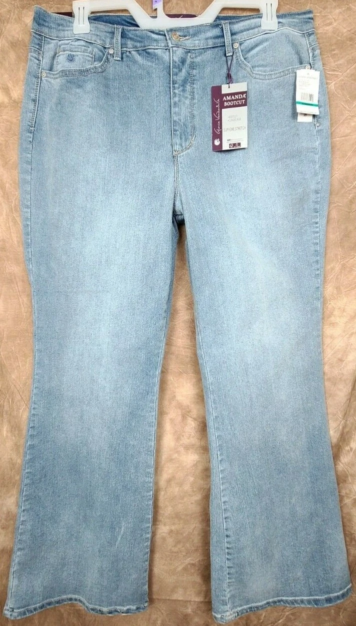 18 Average Gloria Vanderbilt Amanda Supreme Stretch Boot Cut Classic Jeans