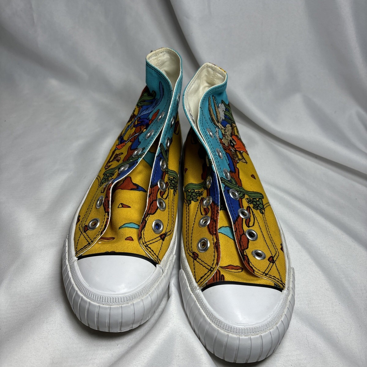 Converse Looney Tunes x Chuck Taylor All Star High Looney Logo