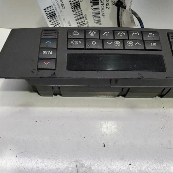 2005-2008, Buick Lacrosse, Temperature Ctrl Opt CJ2 asiento sin calefacción, PN-15835174 Foto 4 de 4