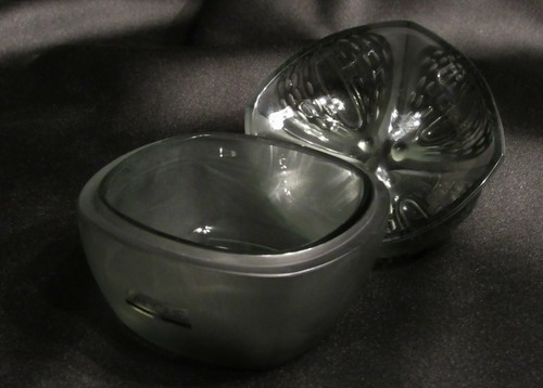 Lalique Crystal Mirabel Powder Box in Smoke Gray. New Old Stock, Unused, Labeled - Picture 10 of 11