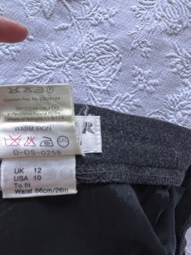 JAEGER Women Grey Skirt Size 12 Wool Blend Knee Length Lined Button Down - Picture 10 of 12