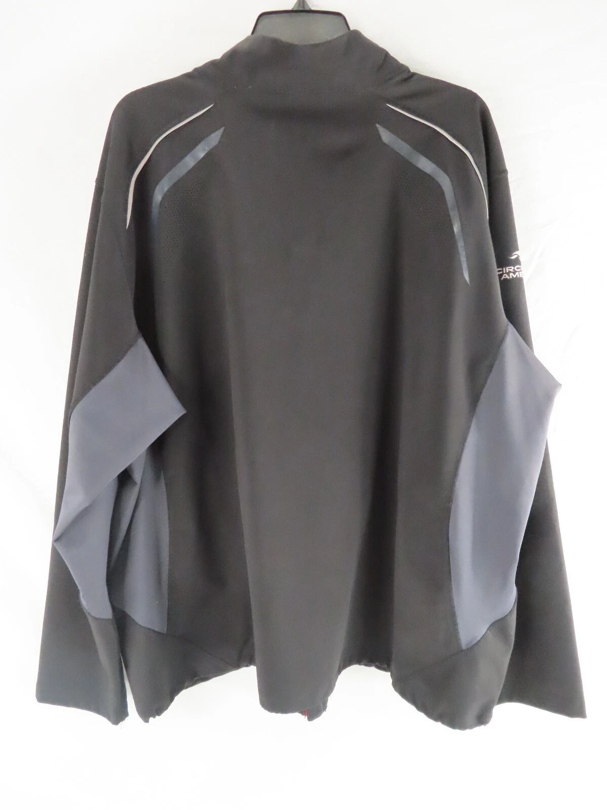 Official 2014 Formula 1 United States Grand Prix Jacket XXL - product detail image 7
